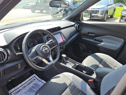 Certified 2023 Nissan Kicks SR image 10