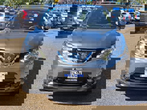 Used 2019 Nissan Rogue Sport S image 3
