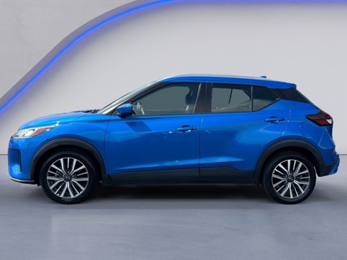 Used 2023 Nissan Kicks SV image 12