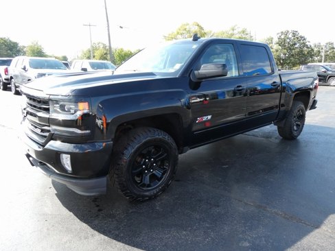 Used 2018 Chevrolet Silverado 1500 LTZ Z71 w/ Midnight Edition image 9