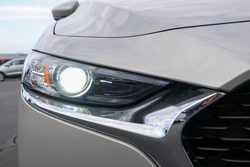 Used 2023 MAZDA MAZDA3 s image 7