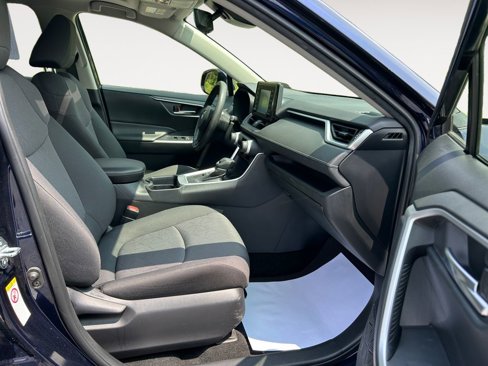 Used 2019 Toyota RAV4 XLE image 29