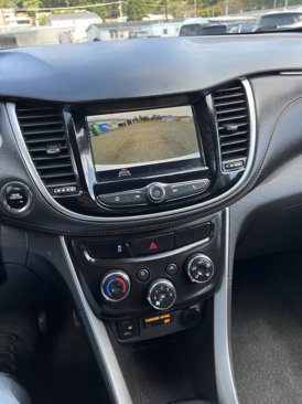Used 2019 Chevrolet Trax LT w/ LT Convenience Package image 13