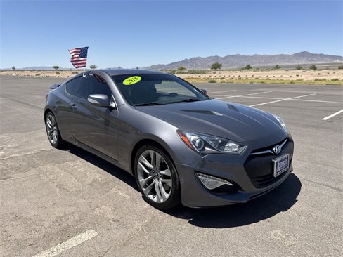Used 2016 Hyundai Genesis Coupe 3.8 image 3
