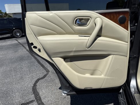 Used 2017 INFINITI QX80 2WD w/ Deluxe Technology Package image 41