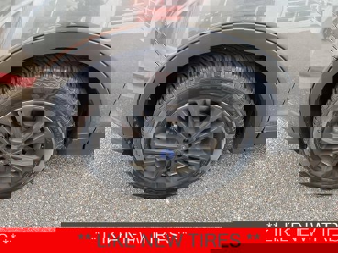 Used 2018 Ford Escape SEL image 4
