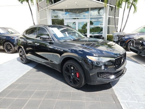 Used 2018 Maserati Levante S GranSport image 2