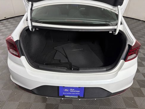 Used 2019 Hyundai Elantra SE w/ Cargo Package image 29