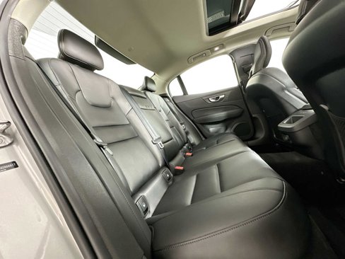 Certified 2025 Volvo S60 B5 Core image 24