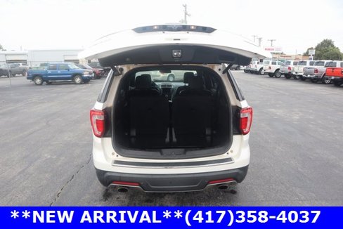 Used 2018 Ford Explorer Limited image 9