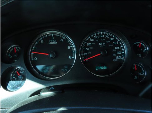 Used 2013 Chevrolet Suburban LTZ image 9