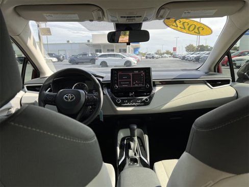 Used 2022 Toyota Corolla LE image 21