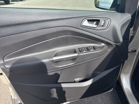 Used 2018 Ford Escape SEL image 14