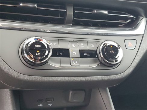 New 2025 Buick Envista Preferred w/ Advanced Safety Package image 17