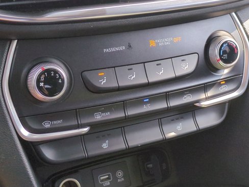 Used 2019 Hyundai Santa Fe SEL image 23