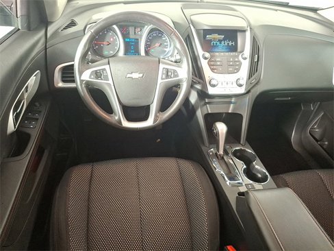 Used 2015 Chevrolet Equinox LT w/ Driver Convenience Package image 2