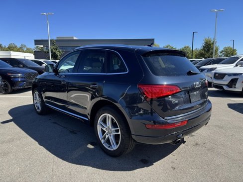 Used 2017 Audi Q5 2.0T Premium Plus w/ Technology Package image 4