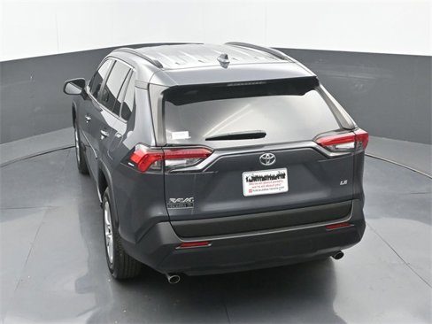 Used 2021 Toyota RAV4 LE image 30