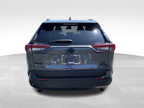 Used 2023 Toyota RAV4 XLE image 4