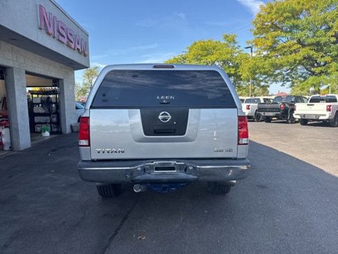 Used 2004 Nissan Titan SE w/ (OF1) SE Off-Road Pkg image 3