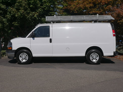 Used 2018 Chevrolet Express 2500 image 11