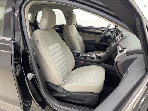 Used 2018 Ford Fusion S image 10
