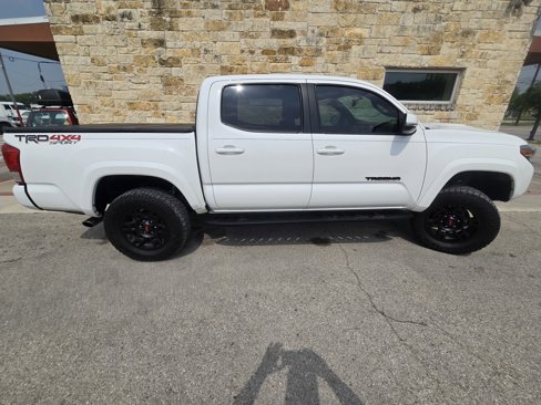 Used 2017 Toyota Tacoma SR5 image 20