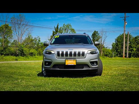 Used 2021 Jeep Cherokee Latitude Lux w/ Comfort/Convenience Group image 9