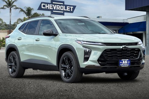 New 2026 Chevrolet Trax ACTIV w/ Sunroof Package image 2