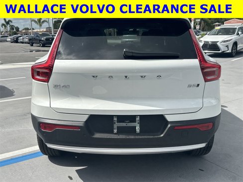 New 2025 Volvo XC40 B5 Core w/ Protection Package Premier image 8