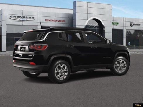 New 2025 Jeep Compass Latitude image 28