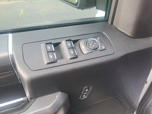 Used 2020 Ford F150 XLT w/ Equipment Group 302A Luxury image 14
