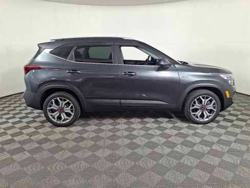 Used 2021 Kia Seltos S image 11