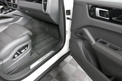 Certified 2019 Porsche Cayenne image 27