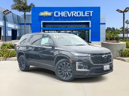 Used 2022 Chevrolet Traverse RS image 1