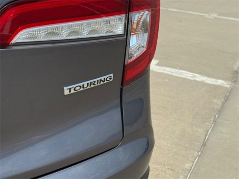 Used 2019 Honda Pilot Touring image 6
