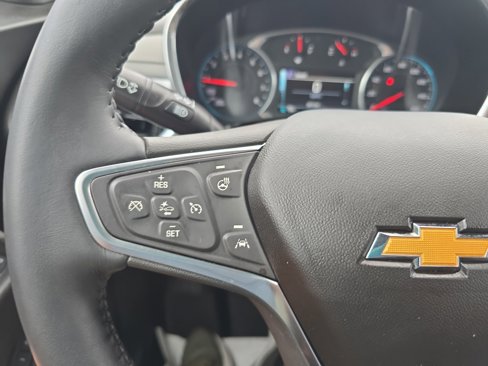 Used 2018 Chevrolet Equinox Premier image 29