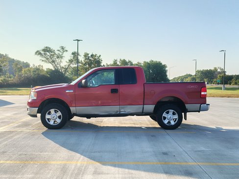 Used 2004 Ford F150 XLT image 3