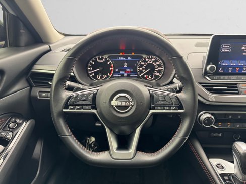Used 2023 Nissan Altima 2.5 SR image 12