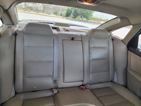 Used 2008 Ford Taurus SEL image 25