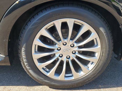 Used 2015 INFINITI QX80 4WD image 5