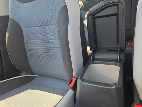 New 2025 Volkswagen Taos S image 27