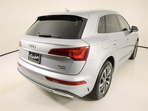 Certified 2021 Audi Q5 2.0T Premium w/ Convenience Package image 5