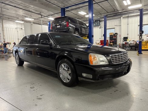 Used 2002 Cadillac De Ville Limousine image 9