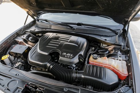 Used 2015 Chrysler 300 Limited w/ Driver Convenience Group image 42