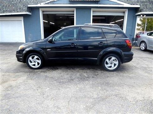 Used 2004 Pontiac Vibe w/ Moon And Tunes Value Package image 2