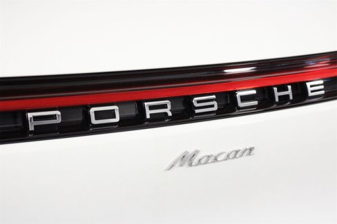 New 2026 Porsche Macan image 22