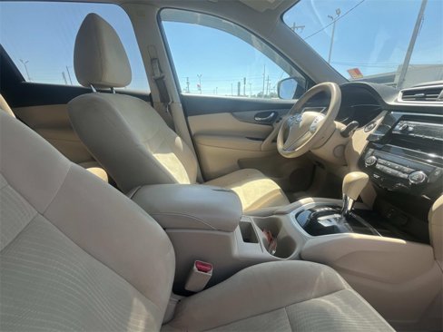 Used 2015 Nissan Rogue SV image 20
