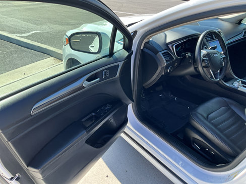 Used 2018 Ford Fusion Energi SE image 14