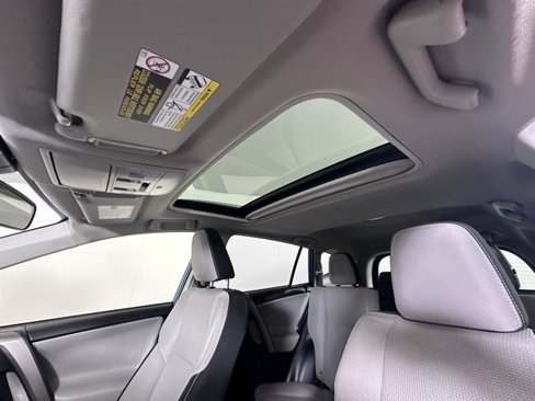 Used 2018 Toyota RAV4 XLE image 23